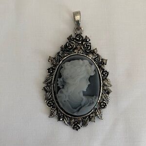 Victorian Large Silver Tone Blue Cameo Pendant Costume Jewelry